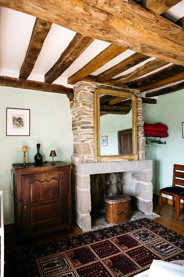 La Vieille Foulonnière : Chambres d'hôtes&Permaculture Pontorson