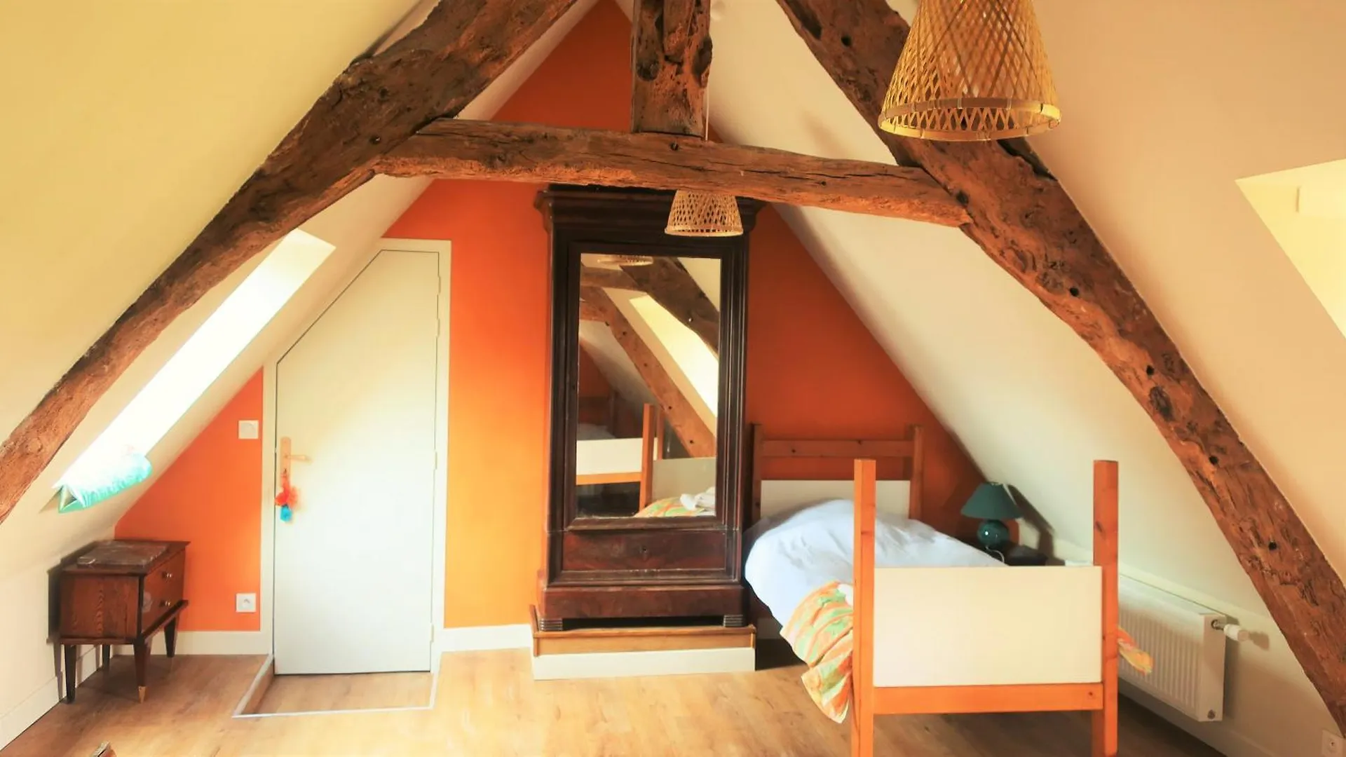 La Vieille Foulonnière : Chambres d'hôtes&Permaculture Pontorson França